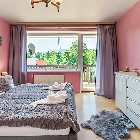 アパート Cozy In シクラルスカ・ポレンバ